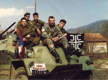 Vojnici VRS-a i HVO-a igrali prijateljsku fudbalsku utakmicu u vrijeme srpskog napada na Orašje