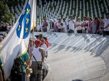 Koraci hrabrosti, ponosa i sjećanja: Dok hodamo, Srebrenica neće biti zaboravljena