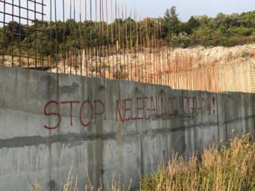 U Hrvatskoj osvanuli grafiti protiv gradnje Pelješkog mosta