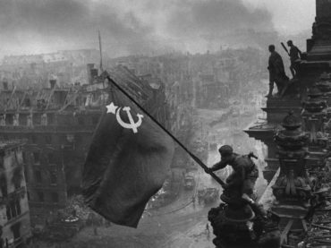 Između slike osvajanja Reichstaga i pada Berlinskog zida 110 miliona mrtvih