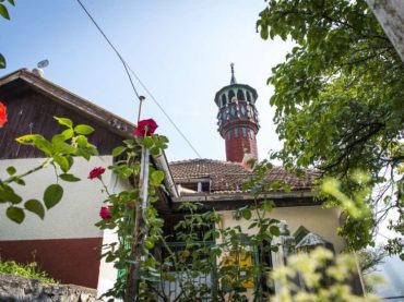U Bosni i Hercegovini džamije ponovo otvorene za obavljanje dnevnih namaza