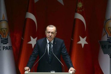 Erdogan: Turska neće odstupiti u aktivnostima broda Oruc Reis i mornarice koja ga prati