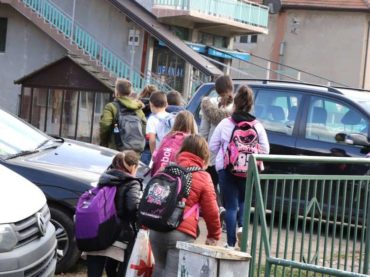Oprema za škole u Križevićima i u Novoj Kasabi: Učenici konačno dobili informatičke kabinete