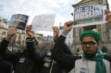 Islamski svijet jednoglasno osudio napade na islam i Poslanika Muhameda u Francuskoj