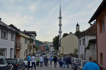 Srebrenica, grad obilježen prošlošću i teškom sadašnjošću, hrabro galopira u budućnost