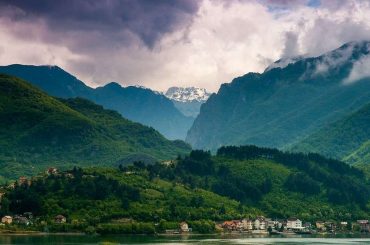 UMJESTO UVODNE RIJEČI: Derviš Sušić i Bošnjaci u nevakat