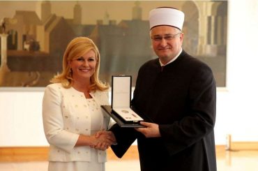 Čestitamo Emiru Suljagiću na daidžinom “Redu Ante Starčevića”