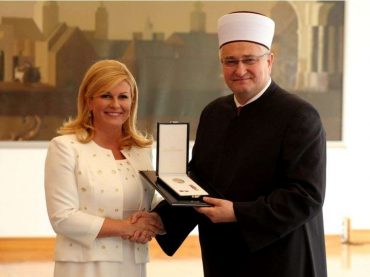 Čestitamo Emiru Suljagiću na daidžinom “Redu Ante Starčevića”