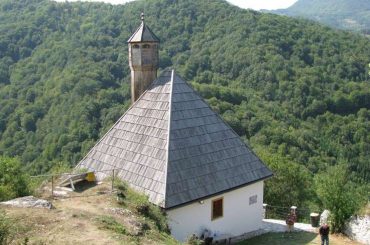 Džamija u kojoj od petka do petka klanjaju dženetske ptice