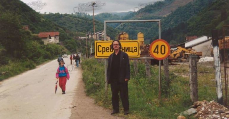 FOTO/ Peter Handke u Srebrenici nakon genocida