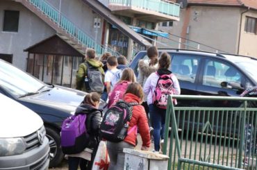 Oprema za škole u Križevićima i u Novoj Kasabi: Učenici konačno dobili informatičke kabinete