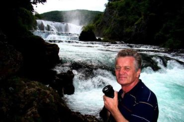 IN MEMORIAM: Nedžib Vučelj (1955–2020), književnik, novinar i fotograf