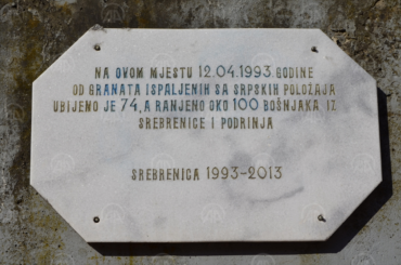 U Srebrenici 27. godišnjica zločina na školskom igralištu: Baloni u znak sjećanja na žrtve