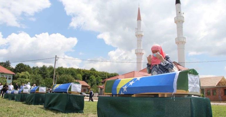 Pet bilješki uz još jednu prijedorsku dženazu