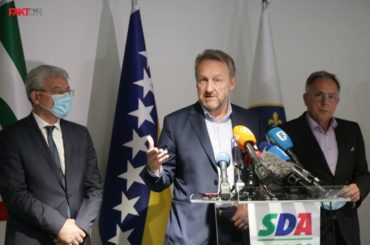 SDA upozorava na četničke provokacije: Prijetnje “novom Srebrenicom” u Pljevljima razlog za uzbunu