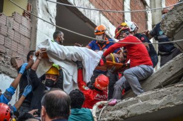 Najmanje 37 mrtvih u potresu u Turskoj i Grčkoj, u Izmiru pod ruševinama još oko 180 ljudi